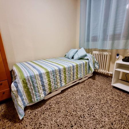 Apartamento Montse 萨拉戈萨 外观 照片