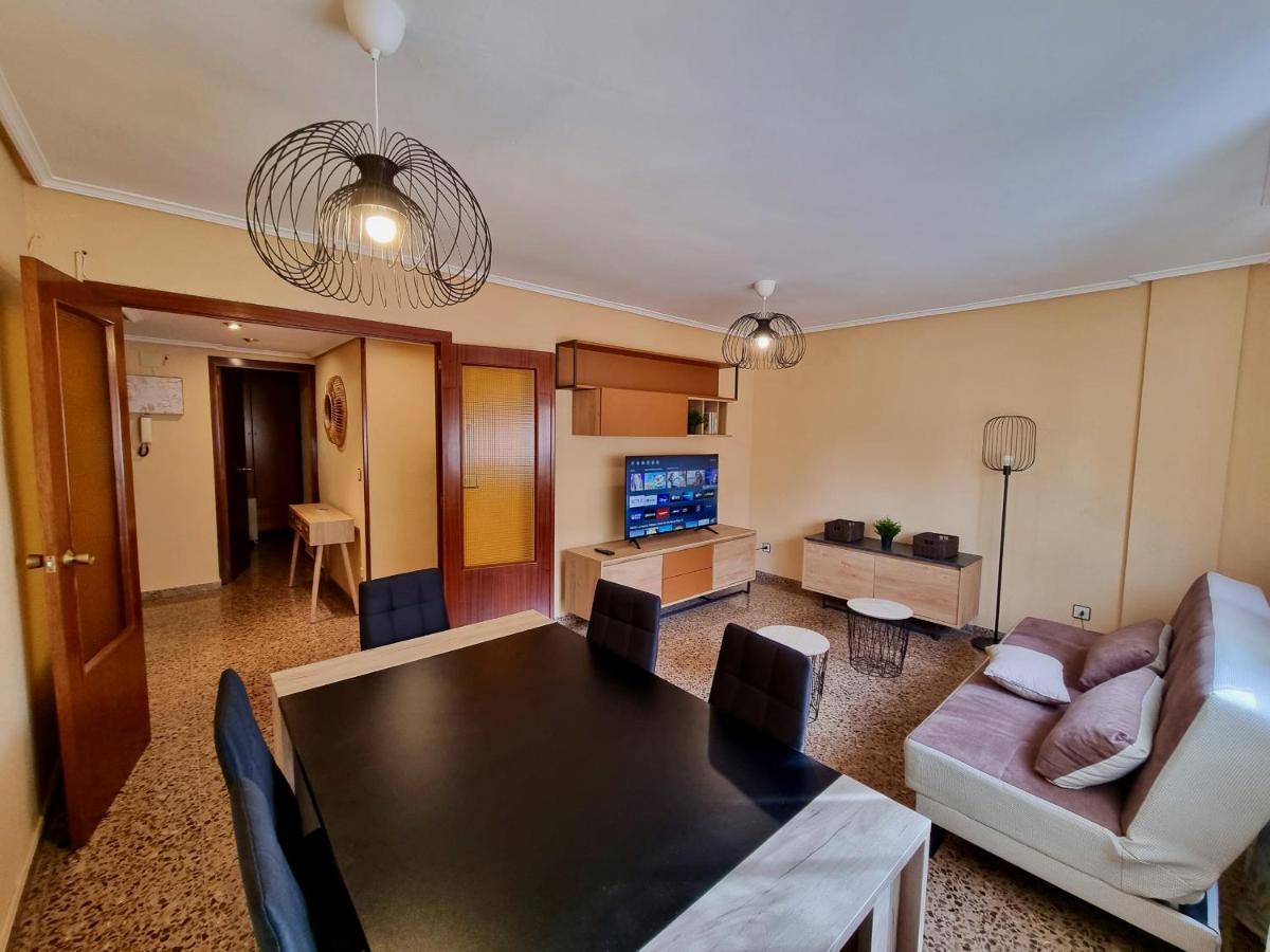 Apartamento Montse 萨拉戈萨 外观 照片